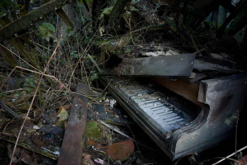 Tinker's House piano, 2010, Tom Heller